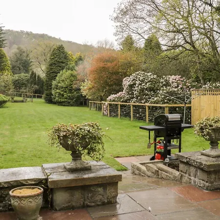 Raincliffe Manor Holiday home *